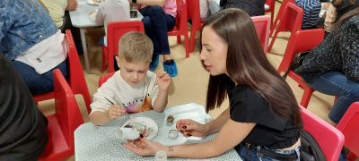 " Пъстроцветна есен"- творческо ателие във 2"А" група  6