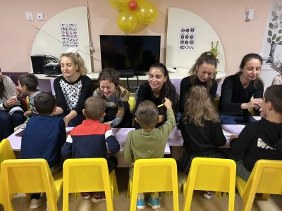 "Аз обичам моето семейство"- празничен поздрав в 3"А" група  6