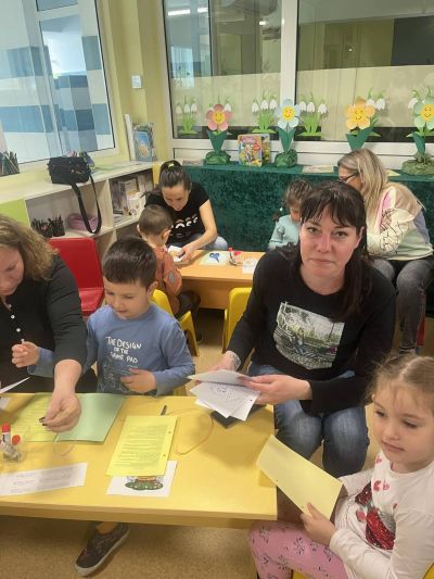 "Книгата е прозорец към света"- творческо ателие във 2 "Б" група  9