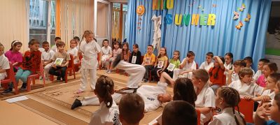 Открит урок по карате и английски език-трета и четвърта група  11